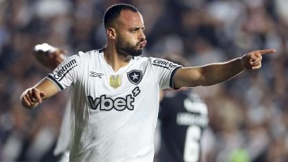 Copa do Brasil - Vasco e Botafogo empatam em São Januário no jogo de ida das quartas de final