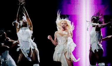 Com problemas na voz, Lady Gaga cancela show em Miami minutos antes de subir ao palco