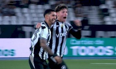 Com um jogador a menos, Botafogo vence o Atlético (MG) e dorme no G-4, pela 24ª rodada do campeonato brasileiro da série A