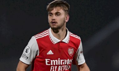 Ex-Arsenal morre após grave lesão cerebral durante partida