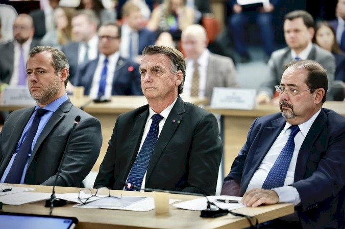 STF começa a julgar hoje Bolsonaro e outros sete réus pelo plano de golpe