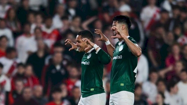 Palmeiras vence River Plate na Argentina e sai em vantagem na Libertadores