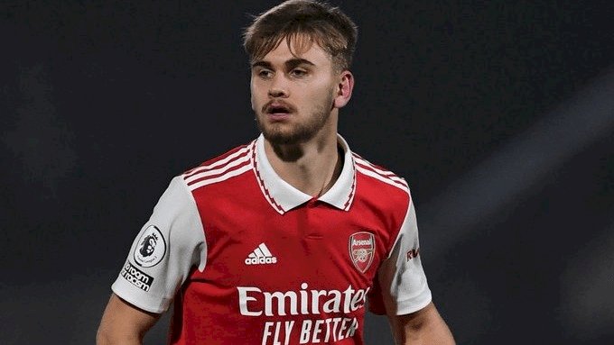 Ex-Arsenal morre após grave lesão cerebral durante partida