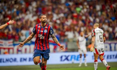 Bahia quebra escrita, vence o Flamengo que perde liderança para o Palmeiras, pela 27ª rodada do Campeonato Brasileiro da Série A