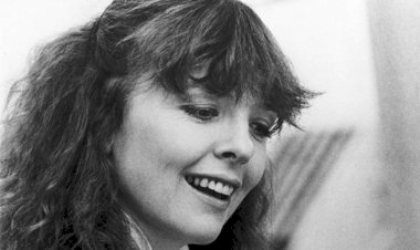 Morre a atriz Diane Keaton, vencedora do Oscar e musa de Woody Allen, aos 79 anos