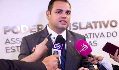 Presidente Roberto Cidade anuncia prorrogação das inscrições do concurso da Aleam até 16 de outubro