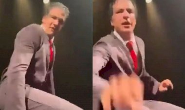 Mateus Solano dá tapa em celular de fã que filmava sua peça; veja vídeo