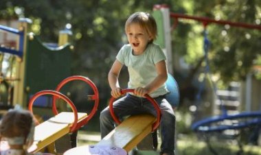 Comissão aprova projeto que multa quem deixar criança sozinha em condomínio