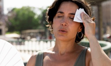 Menopausa: medicamento não hormonal para aliviar ondas de calor e suores noturnos é aprovado nos EUA