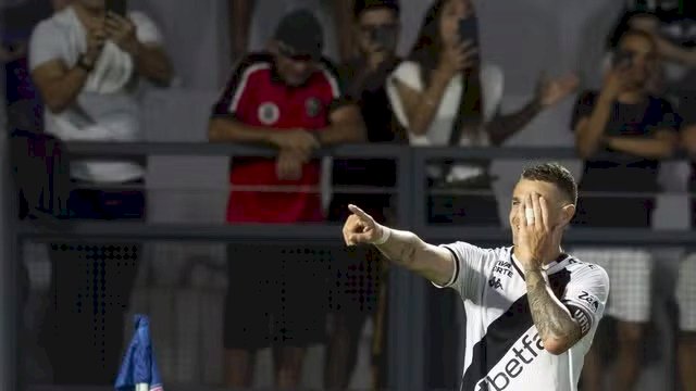 Vasco vence o Bragantino com autoridade e engata quarta vitória consecutiva, pela 30ª rodada do campeonato brasileiro da série A