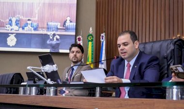 Presidente Roberto Cidade conduz aprovação de projetos que valorizam servidores públicos estaduais