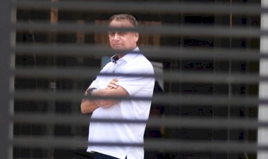 Bolsonaro afirmou a investigadores da PF que utilizou ferro de solda na tornozeleira