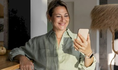 Os 17 hábitos que revelam que sua juventude já se foi (e que jamais são usados pelas gerações Z e Alpha)