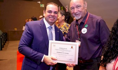 Presidente Roberto Cidade comemora 20 anos da Escola do Legislativo Senador José Lindoso e reforça compromisso institucional da Aleam com a capacitação cidadã