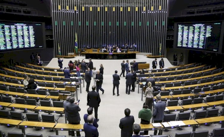 Câmara aprova aumento da licença-paternidade; veja os principais pontos