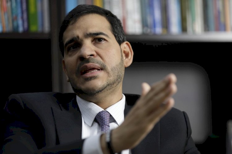 Lula indica Messias ao STF na vaga de Barroso, consolida opção por nomes de confiança e precisará convencer Alcolumbre