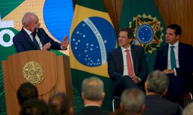 Fim da escala 6x1: governo investe em projetos de lei para alavancar jornada 5x2 com limite de 40 horas semanais