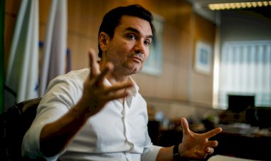 União Brasil conclui processo de expulsão de Celso Sabino por ele seguir no governo Lula