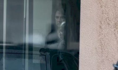 Bolsonaro deixa a PF após 32 dias preso e é internado em hospital em Brasília para fazer cirurgia