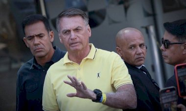 Médico de Bolsonaro à CNN: "Cirurgia ocorreu dentro do previsto"