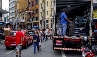 Desemprego cai a 5,2% até novembro e renova mínima da série histórica