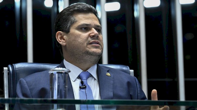 Alcolumbre reage à decisão de Gilmar e afirma defesa das prerrogativas