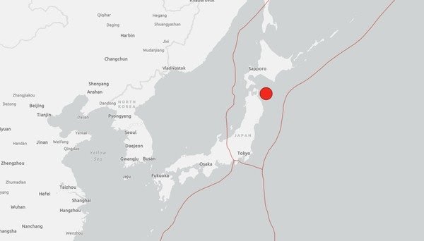 Terremoto de magnitude 7,6 atinge o Japão, e tsunamis chegam à costa do país