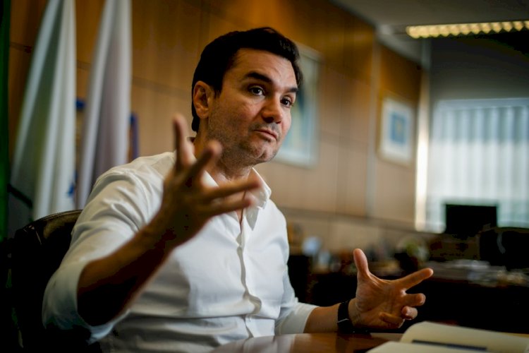 União Brasil conclui processo de expulsão de Celso Sabino por ele seguir no governo Lula