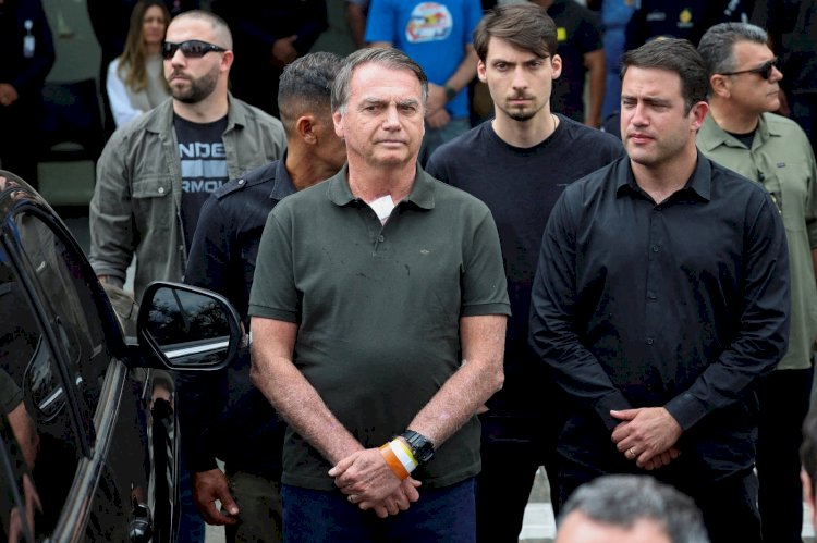 STF analisa transferência de Bolsonaro para Papudinha