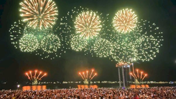 Réveillon Manaus 2026 terá Bruno & Marrone, Klessinha e shows em três bairros da cidade
