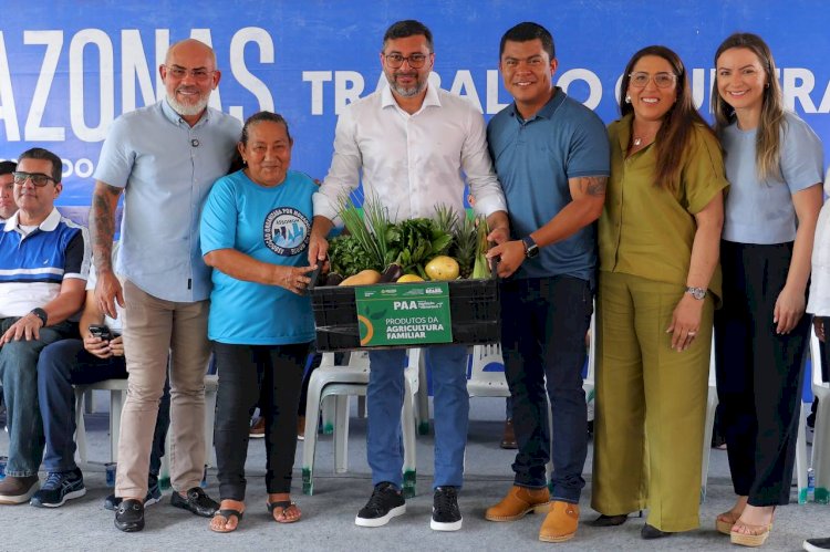 Wilson Lima entrega mais de 40 toneladas de alimentos para famílias em situação de vulnerabilidade