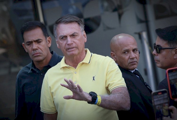Médico de Bolsonaro à CNN: "Cirurgia ocorreu dentro do previsto"