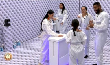 Quarto Branco do BBB 26: Livia aperta o botão vermelho em troca de R$ 50 mil
