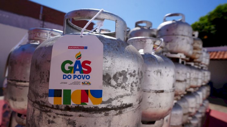 Gás do Povo amplia recarga gratuita de botijão para 950 mil famílias; veja quem tem direito