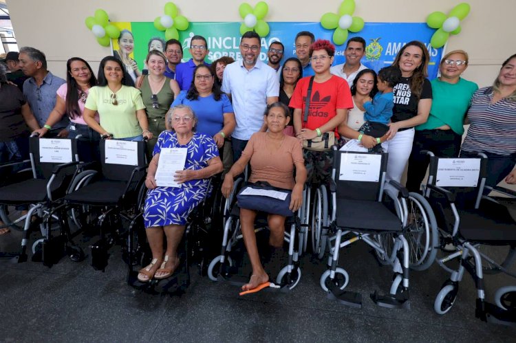 No Careiro da Várzea, governador Wilson Lima realiza entregas sociais e fortalece o setor primário