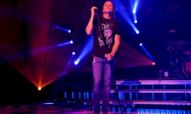 Morre Brad Arnold, vocalista do 3 Doors Down, aos 47 anos