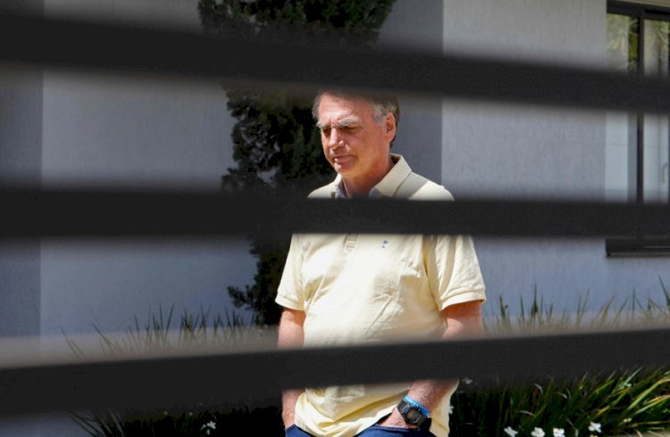 PF diz que Bolsonaro pode seguir preso na Papudinha e não há necessidade de 'cuidados em nível hospitalar'