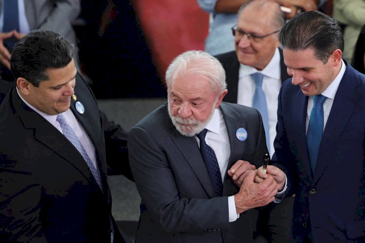 Governo Lula libera recorde de R$ 1,5 bi em emendas no início do ano
