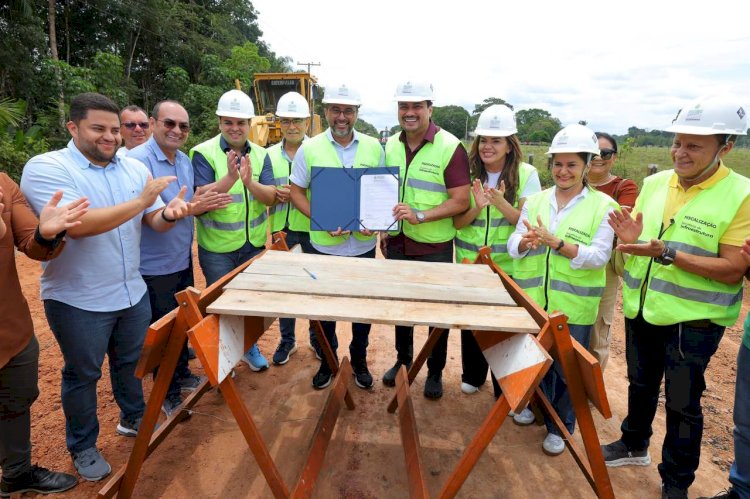 Governador Wilson Lima assina ordens de serviço para recuperação da AM-254 e obras do sistema viário em Autazes