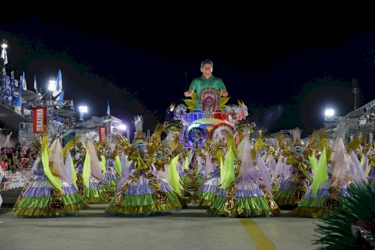 Carnaval na Floresta 2026: Desfiles do Grupo Especial encantam o público no Sambódromo de Manaus