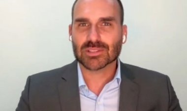 Moraes cobra explicações de Bolsonaro após vídeo de Eduardo nos EUA