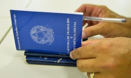 Taxa de desemprego fica em 5,4% no trimestre encerrado em janeiro, diz IBGE