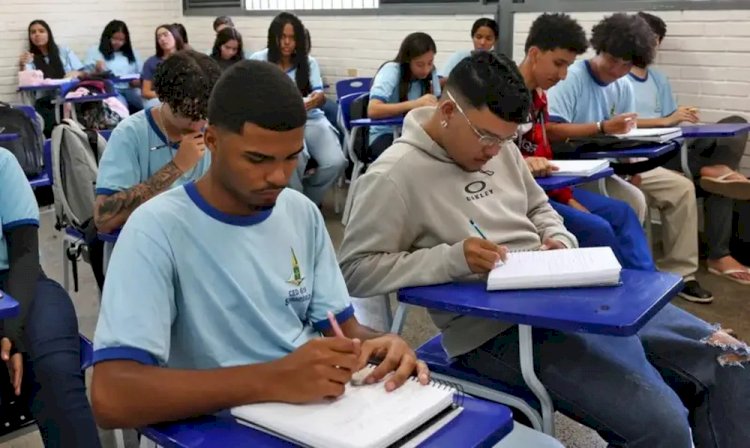 IPCA: preços sobem 0,70% em fevereiro, puxados por educação