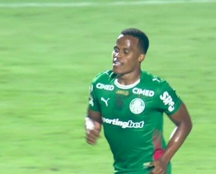 Pela 8ª rodada do Brasileiro, Palmeiras vence o São Paulo e abre vantagem na liderança do Brasileirão