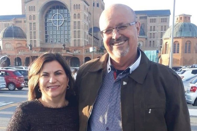 Prefeito do interior de SP e primeira-dama morrem em acidente de carro