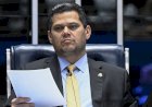 Alcolumbre faz manobra para reduzir pena de Bolsonaro sem beneficiar condenados por crimes hediondos