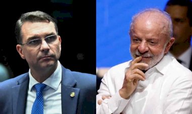 Flávio Bolsonaro critica governo Lula com imagens gravadas durante gestão do pai; governistas reagem