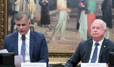 CCJ aprova PEC do fim da jornada de trabalho 6x1 e tema avança na Câmara