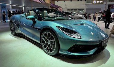 Salão de Pequim: marca de luxo da BYD mostra supercarro elétrico mais veloz que Ferrari