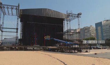Carga de 10 toneladas de equipamentos para show de Shakira chega ao Galeão